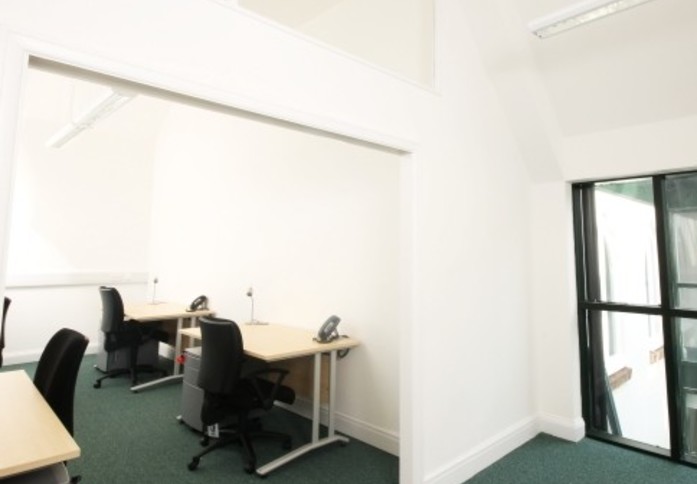 Manfred Road SW15 office space – Private office (different sizes available)