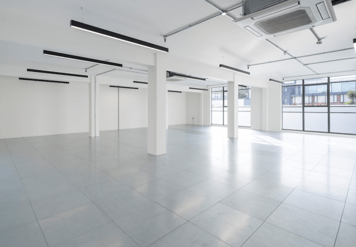 Goswell Road EC1 office space – Private office (different sizes available) unfurnished