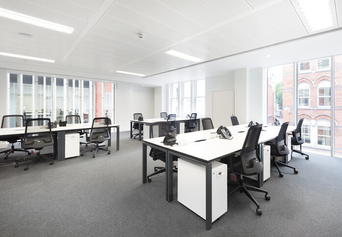 Victoria Street SW1 office space – Private office (different sizes available)