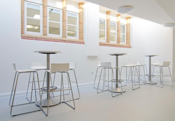 Dawes Road SW6 office space – Breakout area