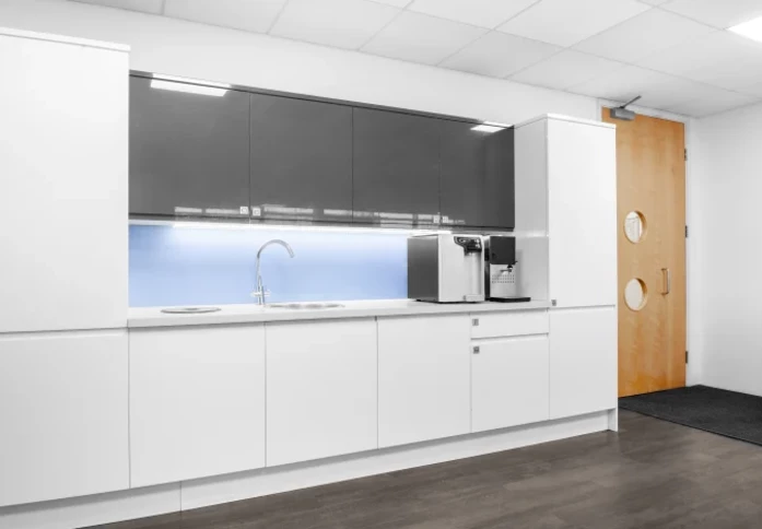 George Curl Way SO14 office space – Kitchen