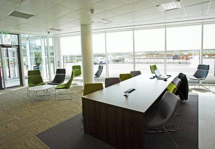 Breakout area at 450 Brook Drive, Landmark Space in Reading