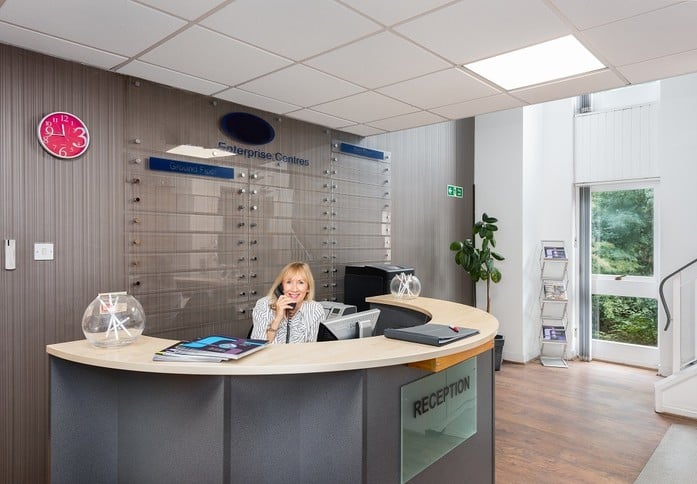 Molly Millars Close RG40 office space – Reception