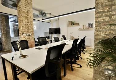 Private workspace in Missionworks, Agate Properties Limited (Hammersmith, W6 - London)