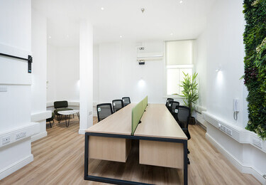 Private workspace in Ironmonger Lane, 10 Ironmonger Lane (Bank, EC2 - London)