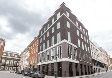 The building at 8 St James's Square, Regus in St James's