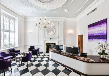 St James's Square SW1 office space – Reception
