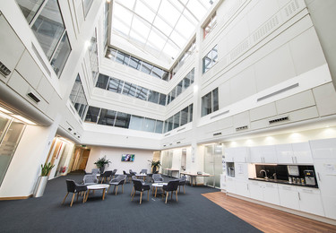 Arlington Square RG12 office space – Atrium