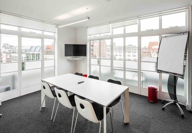 Whitfield Street W1 office space – Meeting room / Boardroom