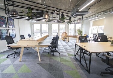 Rookery Court E10 office space – Coworking/shared office