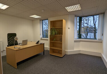 Dedicated workspace in Granard Business Centre, David Rose Associates, Mill Hill, NW7 - London