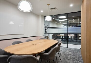 Crown Place EC2 office space – Meeting room / Boardroom