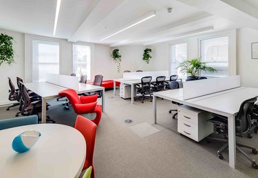 Rathbone Place W1 office space – Private office (different sizes available)