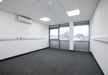 Unfurnished workspace - Bromley Road, Access Storage, Catford, SE6 - London