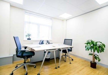 Bunns Lane NW7 office space – Private office (different sizes available)