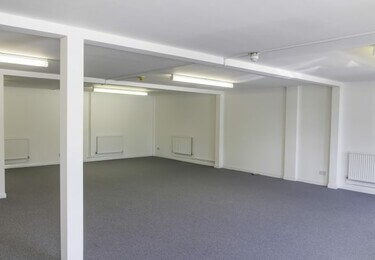 Unfurnished workspace: Horseshoe Park, Country Estates Ltd, Berkshire, RG8 - South East