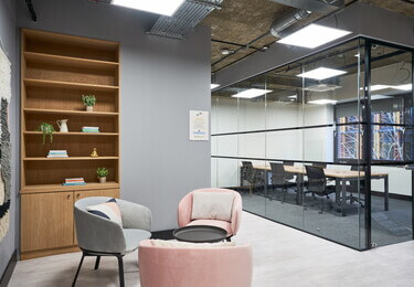 Breakout space for clients - Crown Place, Work.Life Holdings Limited in Liverpool Street