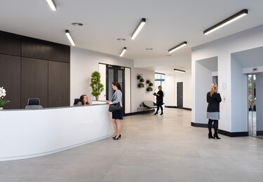 Wyndyke Furlong OX14 office space – Reception