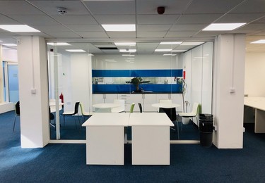 Albert Embankment SE1 office space – Private office (different sizes available)