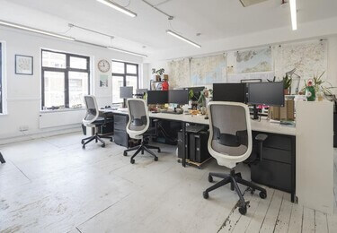 Cambridge Heath Road E2 office space – Private office (different sizes available)