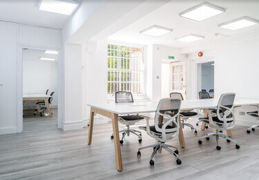 Russell Square WC1B office space – Private office (different sizes available)