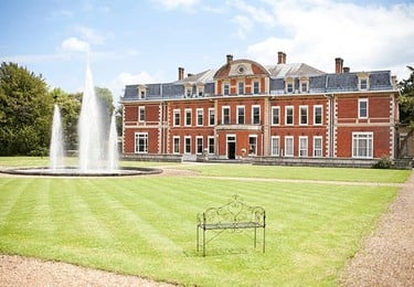 Building pictures of Fetcham Park House, Parallel Business Centres at Leatherhead