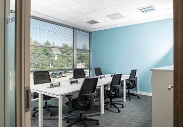 Falcon Gate AL8 office space – Meeting room / Boardroom