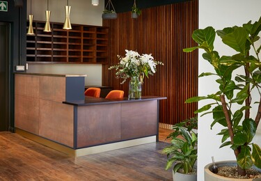 Broad St Mall RG1 office space – Reception