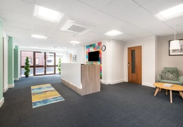 Oxford Street RG2 office space – Reception