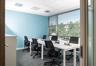 Falcon Gate AL8 office space – Meeting room / Boardroom
