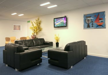 Cardiff Road CF62 office space – Breakout area