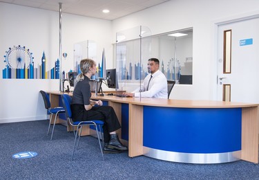 Willoughby Road RG12 office space – Reception