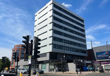 Building pictures of Central House, Cubix Ltd at Finchley, N3 - London