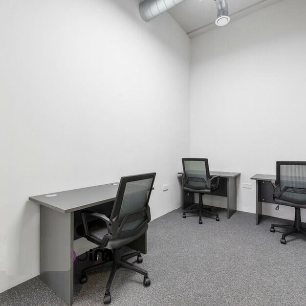 Private workspace in SSV Suites, Rukman Ltd (North Finchley, N12 - London)