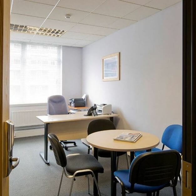 Dedicated workspace, Ash House Business Centre, PML  Architecture Ltd in Twickenham