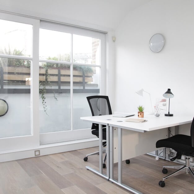 Dedicated workspace in 1 Neals Yard, Workpad Group Ltd in Covent Garden