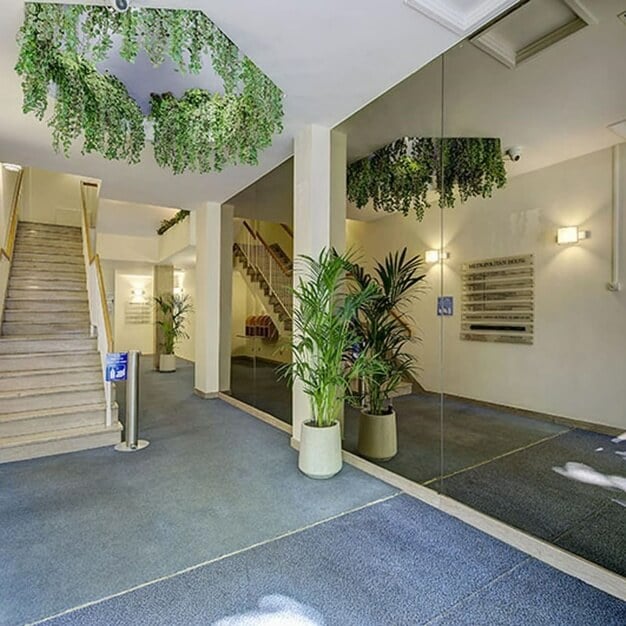 Hallway area at Metropolitan House, Knowlemore Ltd in Croydon