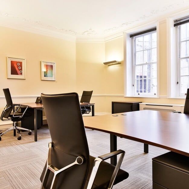 Private workspace in 42 Brook Street, The Argyll Club (LEO) (Mayfair)