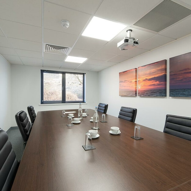 Meeting room - Devonshire House, Devonshire Business Centres (UK) Ltd in Basingstoke