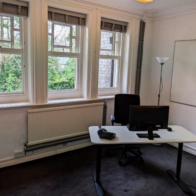 Dedicated workspace in Chiltern Court, CCPP Limited, Reading, RG1 - South East