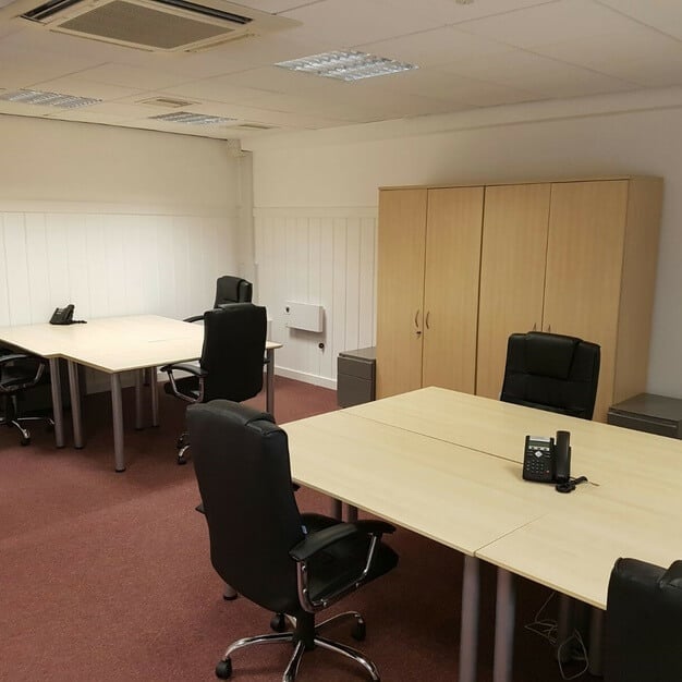 Private workspace in Chilterns House, Carlton Enterprises Ltd. (Surrey & Bucks Business Centres) (Burnham)