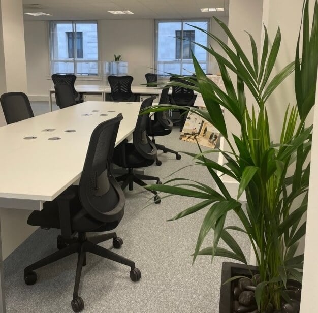 Dedicated workspace in 6-7 Queen Street, Clockhouse Property Consulting Limited, Bank, EC2 - London
