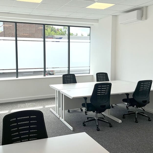 Private workspace in Central House, Cubix Ltd (Finchley, N3 - London)