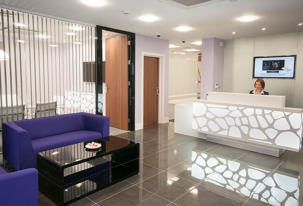 Reception at Sadlers Court, Curve Serviced Offices in Borough