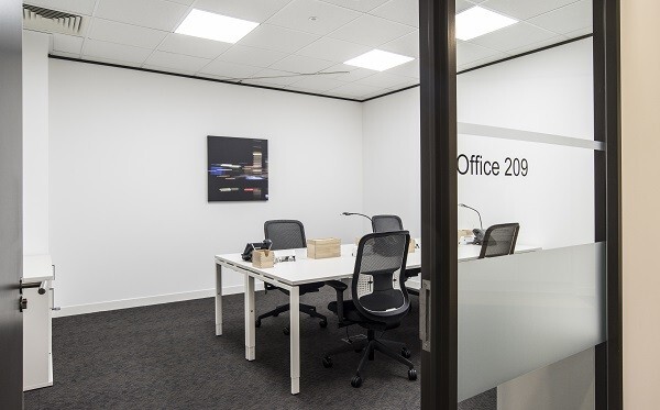 Kensington High Street W8 office space – Private Office (different sizes available).