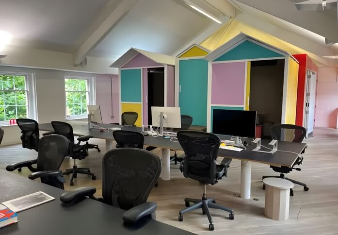 Dedicated workspace on Cavalry Square, Knight Frank in Sloane Square