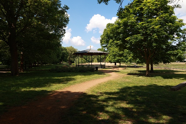 Green space near offices in Croydon