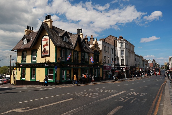 Pub on the high street close to business centres