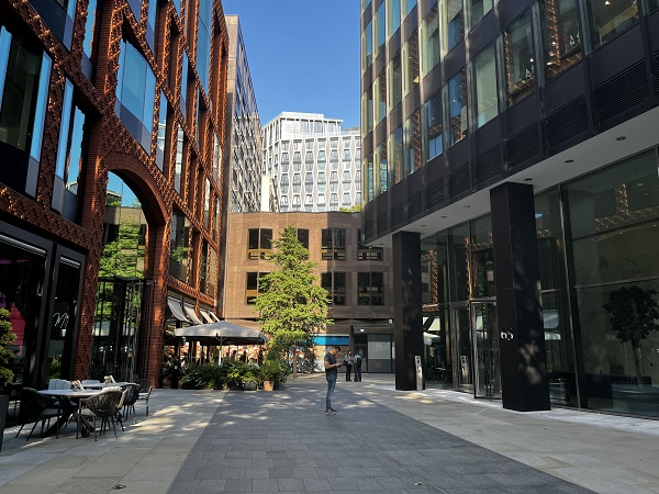 Business centres overlooking lunch spots
