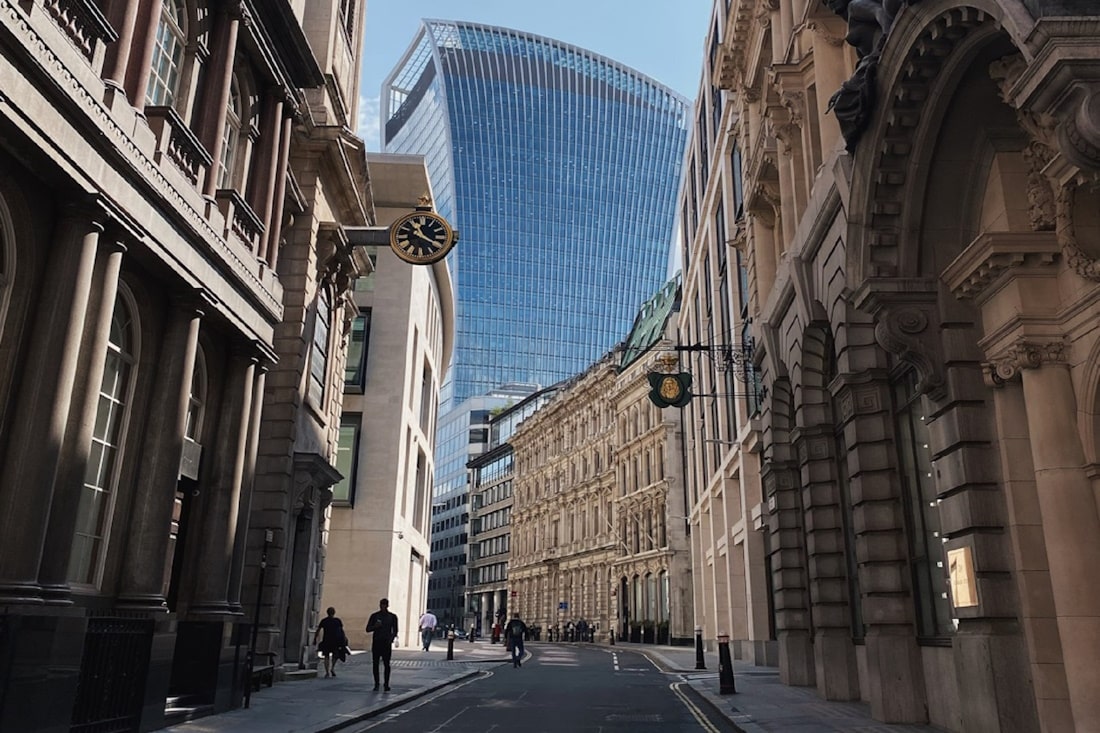 Renting Office Space in a High-Rise Vs Boutique Building